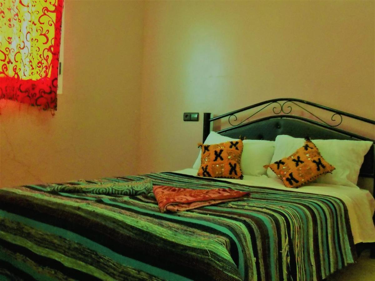 Tifinagh Guest House Merzouga Bagian luar foto