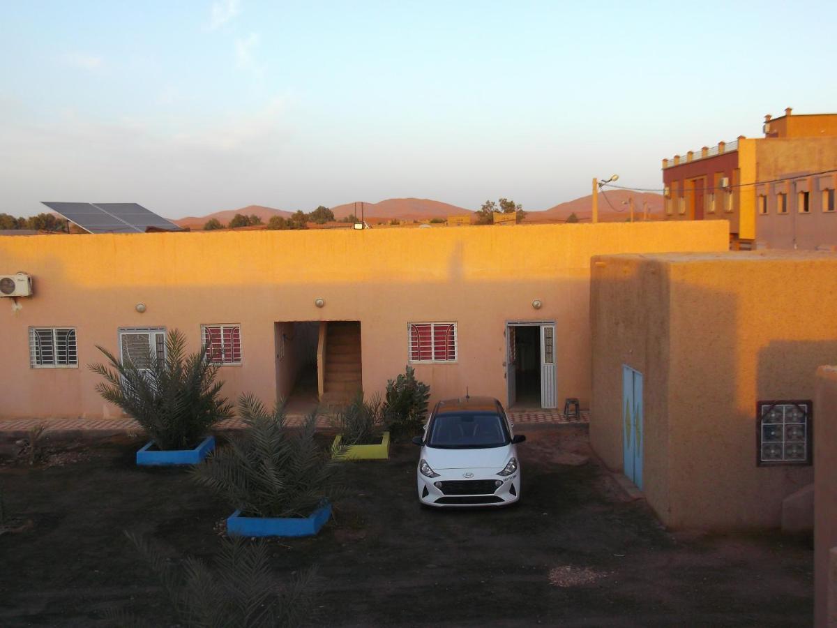 Tifinagh Guest House Merzouga Bagian luar foto